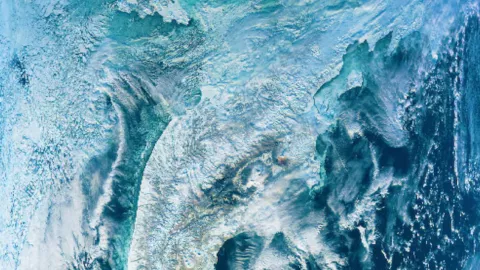 La NASA mostró imágenes del verdadero color de los océanos.jpg