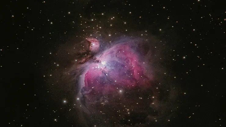 Astrónomos captan la mano de Dios saliendo de una nebulosa