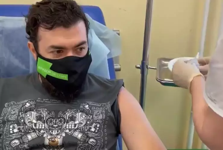 mexicano vacuna sputnik .jpg