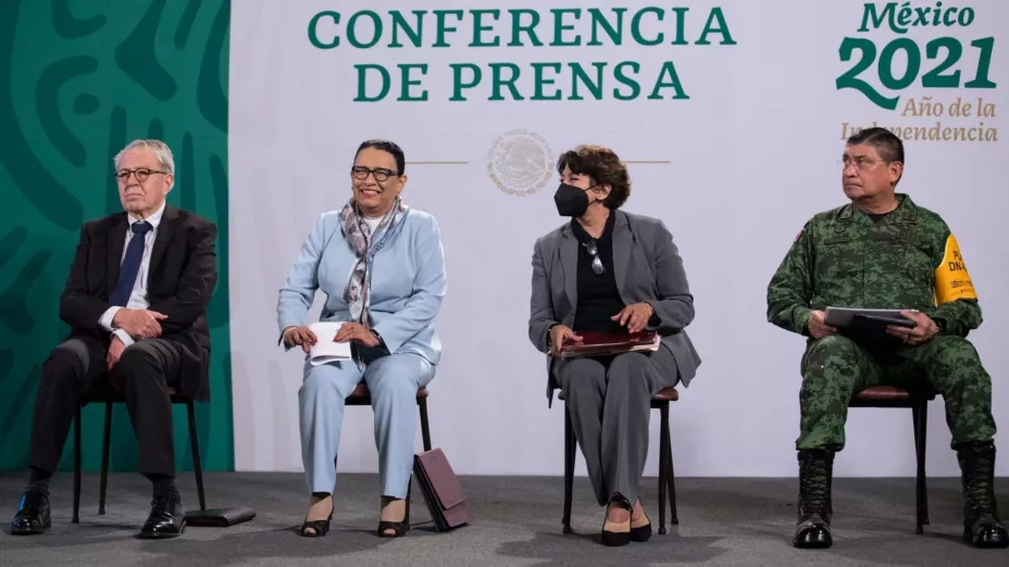 AMLO 22 JUN 21 VACUNACION 30 Y MÁS.jpg