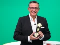 Benjamín Salinas entregó un especial reconocimiento a Jorge Garralda por estos 30 años de A Quien Corresponda