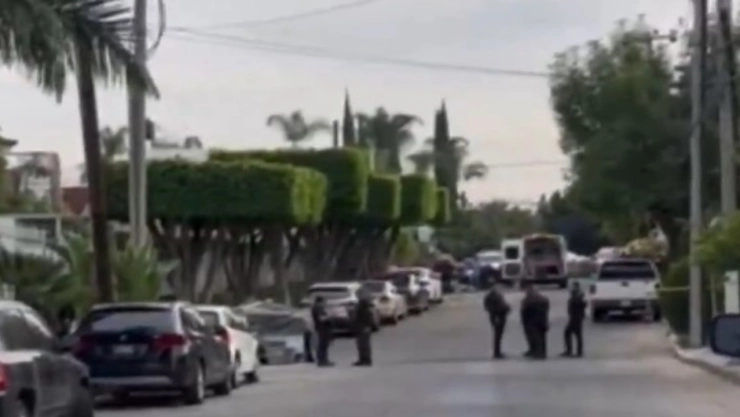 Intensa balacera en autobús de Guadalajara deja a un asaltante grave