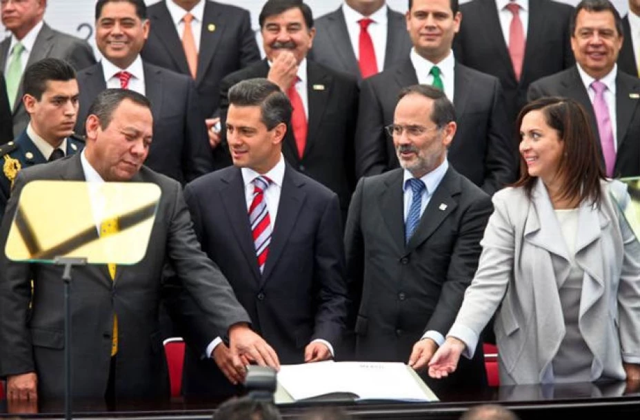 Firma del Pacto por México