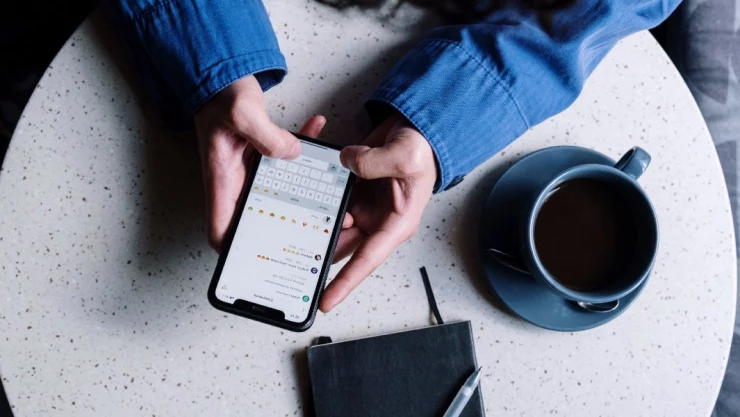 whatsapp extension mensajes segundo plano