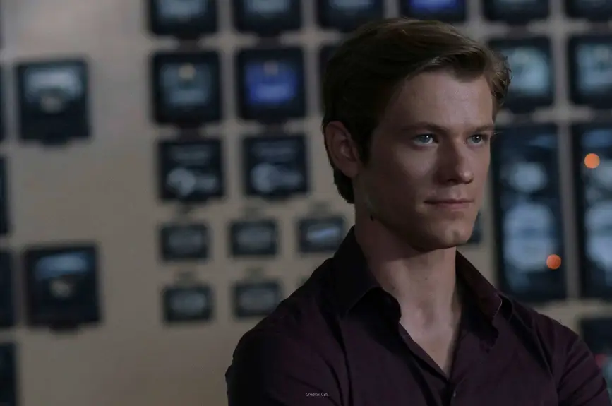 Lucas Till MacGvver