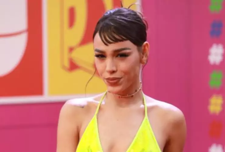 Danna Paola asegura que quiere grabar una canción con su suegro.