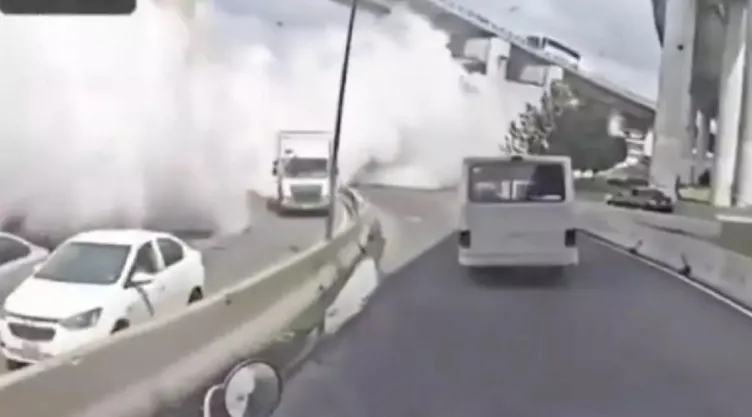 Nube blanca provocada por la explosión de pipa de gas en Iztapalapa.
