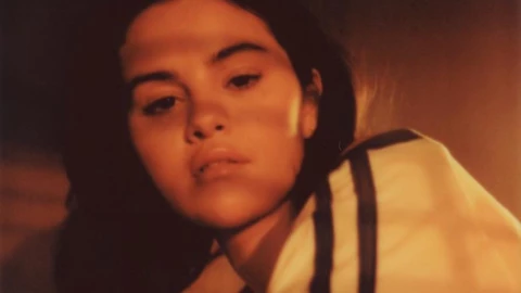 Selena Gomez antes y ahora teoría asegura que fue reemplazada por un clon.png