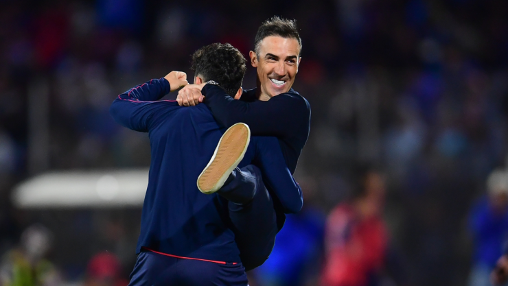 Vicente Sánchez celebra triunfo de Cruz Azul ante León