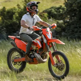 Tentados por la Fortuna ruta fácil moto