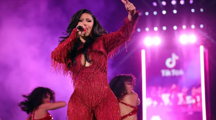 Cardi B ofende mexicana.jpg