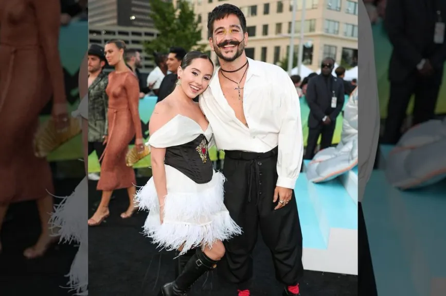 evaluna y camilo sonrisas.jpg