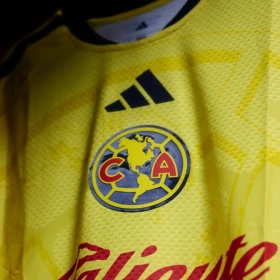 Club América, playera con la que podrían ganar tres títulos antes de finalizar 2026