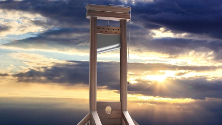 se suicidan con guillotina