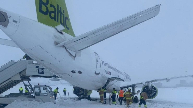 avion aterrizaje nevada letonia.