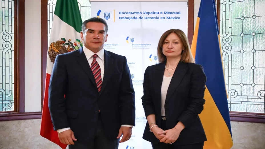 PRI Ucranía embajada.jpg