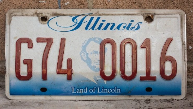 Placa personalizada del estado de Illinois con el lema “La tierra de Lincoln”