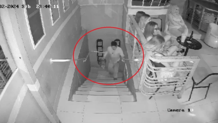 Hombre con motosierra irrumpe en bar de Michoacán; así fue detenido