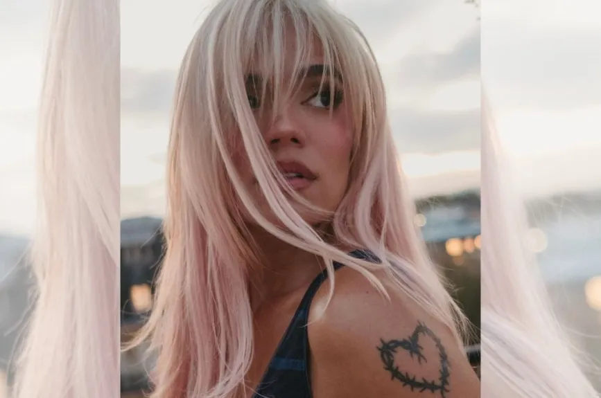 Karol G de perfil.jpg