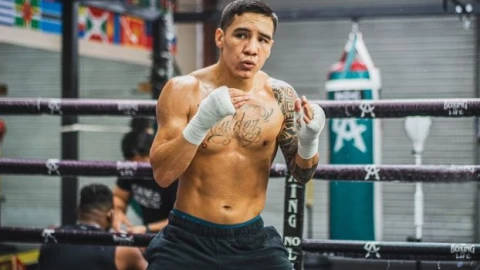 &Oacute;scar Valdez vs Miguel Alacran Berchelt