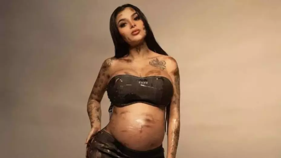 ¿Ya nació el bebé de Karely Ruiz_ Esto se sabe.jpg