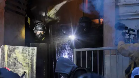 mujer muere disparo capitolio.jpg