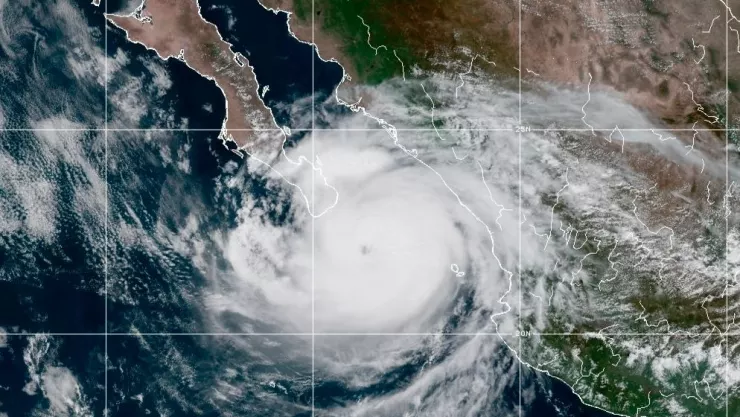Olaf impactaría como huracán categoría 2 en Los Cabos y La Paz