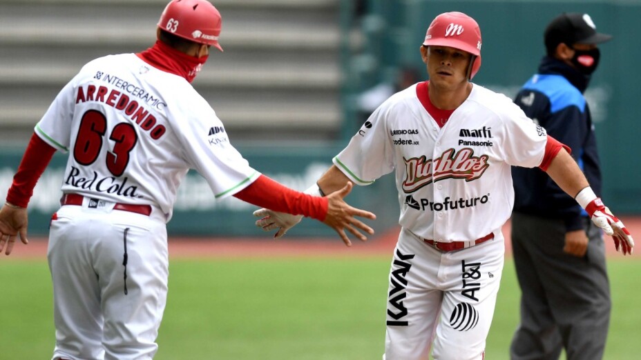 Jugadores de Diablos en la Final de la Liga Mexicana del Pacífico