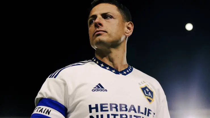 Chicharito confiesa en Twitch cuánto tardará en recuperarse