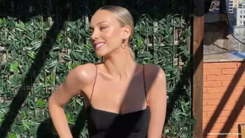 Ester Exp&oacute;sito