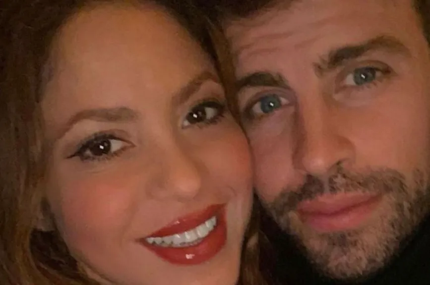Shakira y Pique selfie.jpg