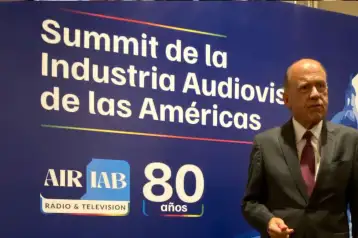 Paulo Tonet Camargo.