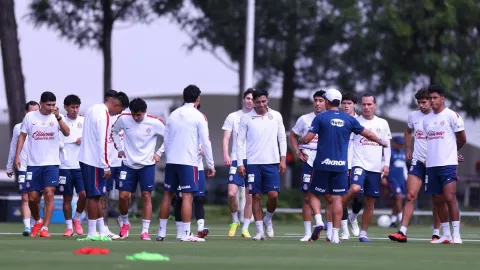 Chivas se prepara para el duelo frente a Pumas