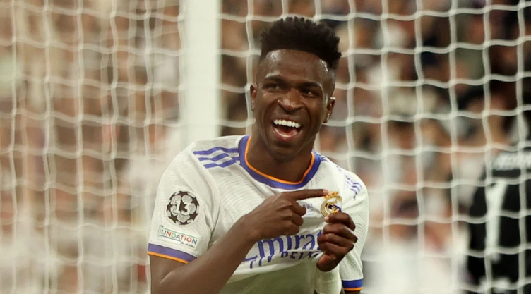 Vinicius celebra el gol de la Champions League ante Liverpool
