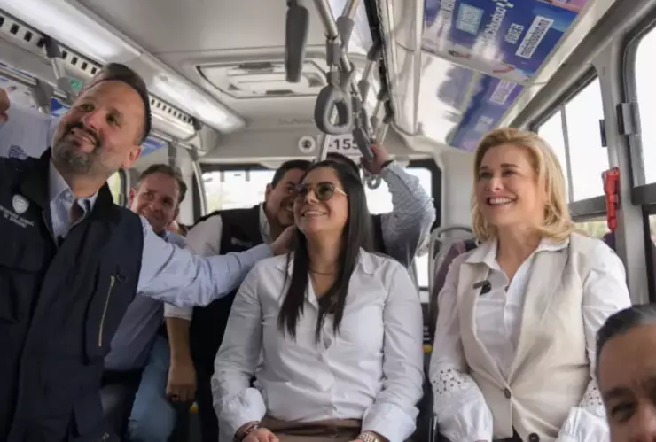 Maru Campos pone en marcha 9 estaciones más del BRT-1 en Ciudad Juárez
