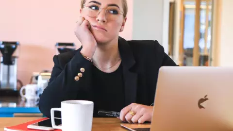 ¿Qué es la renuncia silenciosa Nueva tendencia en los trabajos