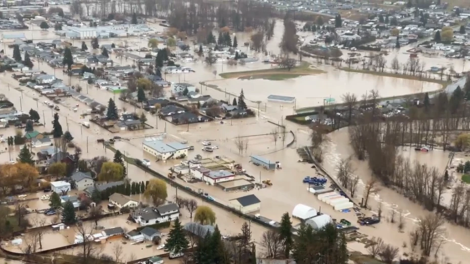 sacan 111 mexicanos de canadá.png