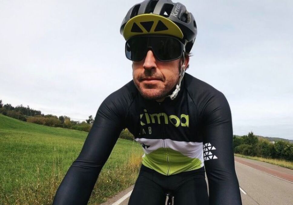 Fernando Alonso piloto accidente ciclismo