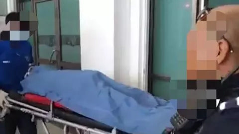 Paramédicos trasladaron al conductor de Uber al Hospital General en Cancún