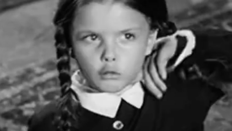 Muere Lisa Loring, primera actriz en interpretar a ‘Merlina’