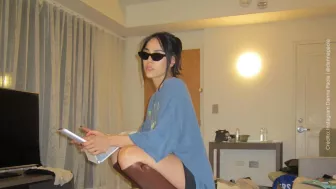 Danna con lentes.jpg