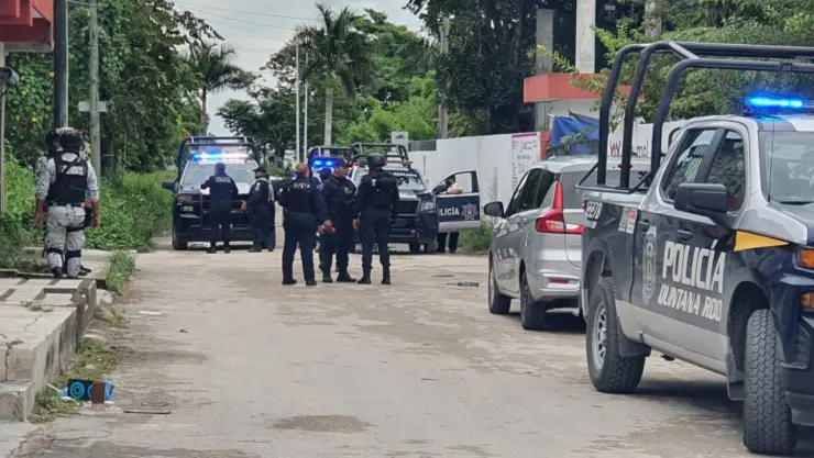Detienen a dos personas por posesión de arma de fuego y droga