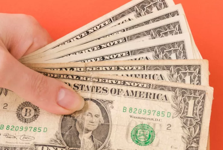 PRECIO DEL DOLAR ABRIL