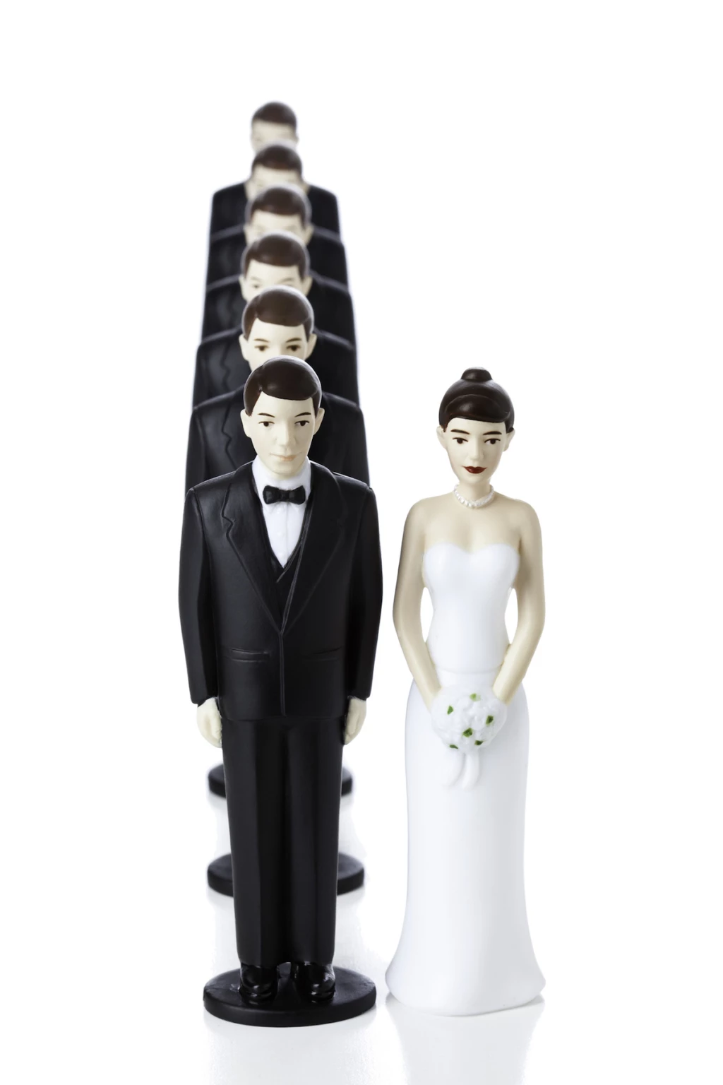 mujer con multiples esposos