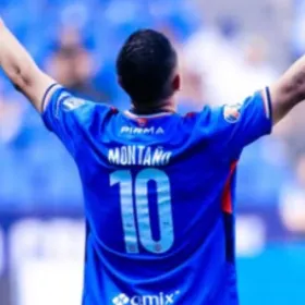 cruz-azul-decision-andres-montaño-christian-ebere.jpg