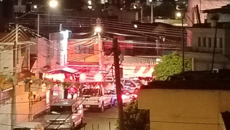 Balacera en negocio de la colonia 10 de Mayo en Puebla deja una mujer sin vida