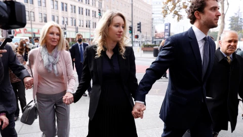 ELizabeth Holmes sentencia por fraude