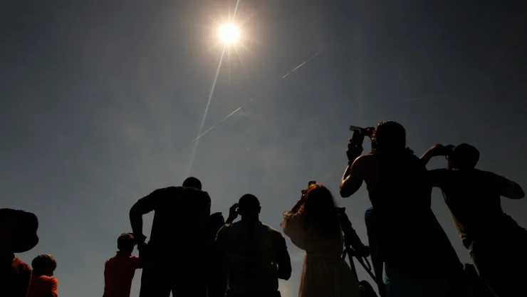 Eclipse solar 2024