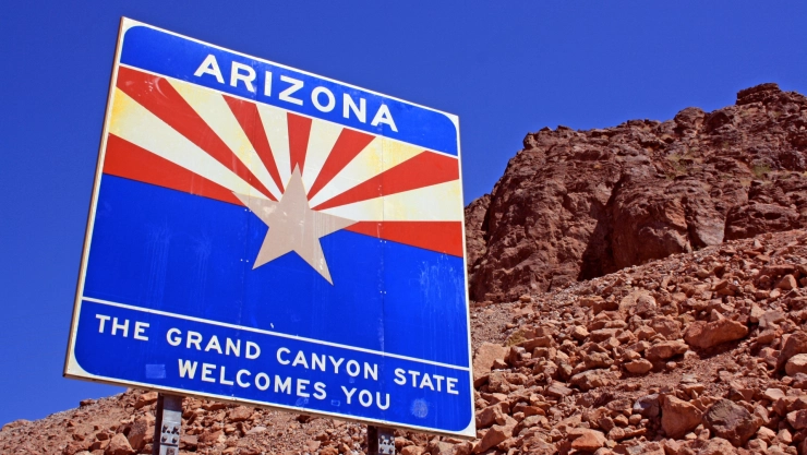 Letrero de entrada al estado de Arizona