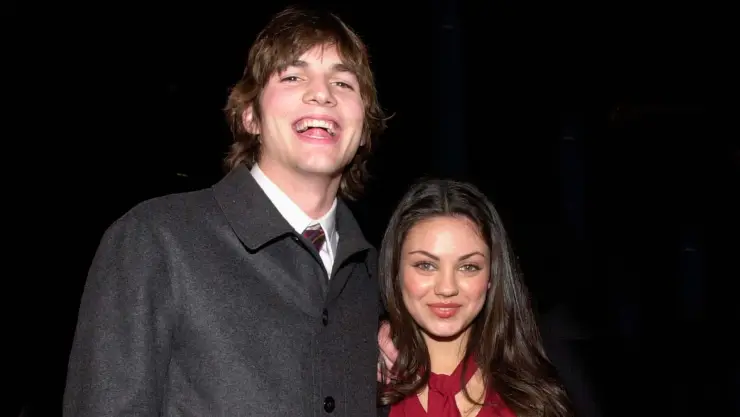Mila Kunis y Ashton Kutcher jóvenes